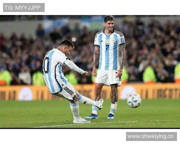 2020年9月阿根廷与巴拉圭激战成平局双方展现精彩足球对决 2020年9月阿根廷与巴拉圭激战成平局双方展现精彩足球对决