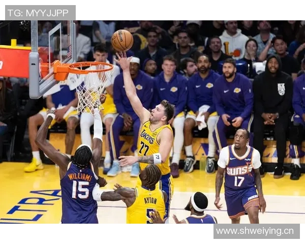 湖人对战太阳精彩回顾及赛后分析12月3日比赛亮点总结 湖人对战太阳精彩回顾及赛后分析12月3日比赛亮点总结